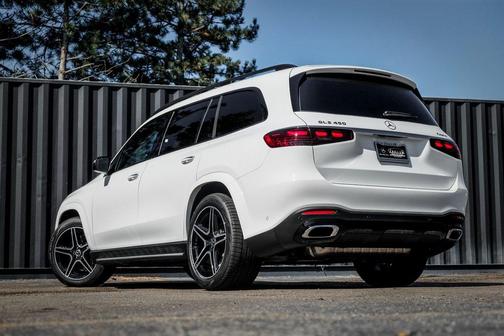 2026 Mercedes-Benz GLS 450 4MATIC
