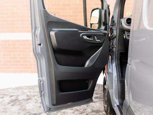 2024 Mercedes-Benz Sprinter 2500 Cargo 170 WB