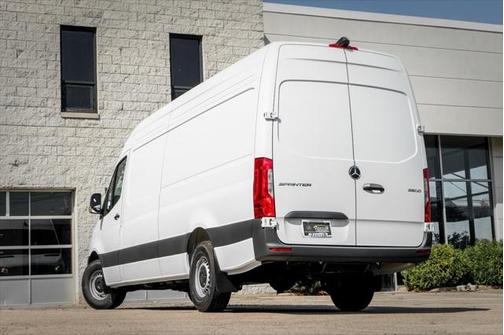 2025 Mercedes-Benz Sprinter 2500 High Roof