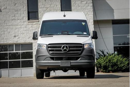2025 Mercedes-Benz Sprinter 2500 High Roof