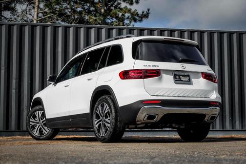 2026 Mercedes-Benz GLB 250 4MATIC