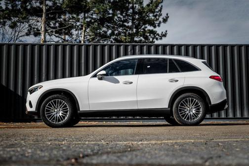 2026 Mercedes-Benz GLC 300 4MATIC