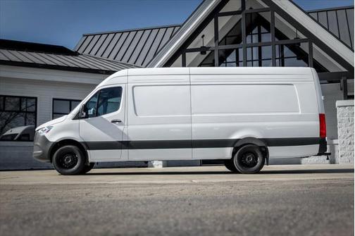 2025 Mercedes-Benz Sprinter 2500 High Roof