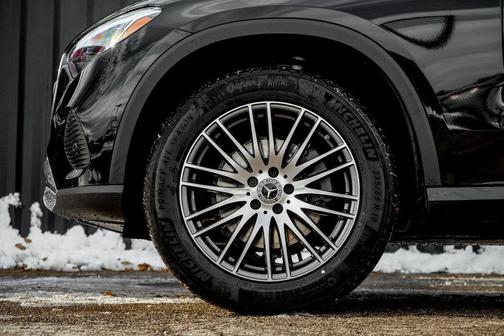 2026 Mercedes-Benz GLC 300 4MATIC