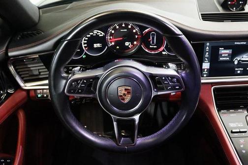 2018 Porsche Panamera 4S