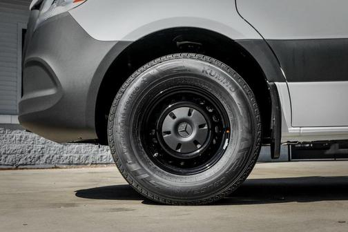 2025 Mercedes-Benz Sprinter 2500 High Roof