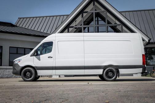 2025 Mercedes-Benz Sprinter 2500 High Roof