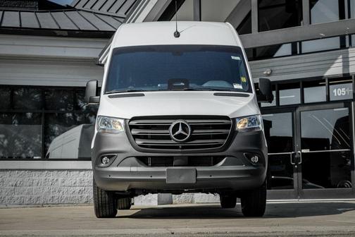 2025 Mercedes-Benz Sprinter 2500 Standard Roof