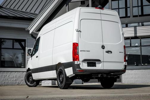 2025 Mercedes-Benz Sprinter 2500 Standard Roof