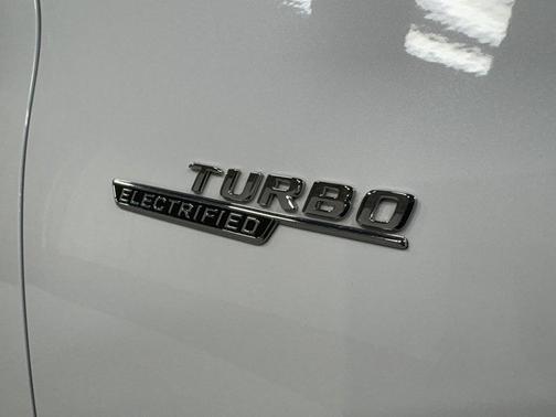 2024 Mercedes-Benz AMG C 43 4MATIC