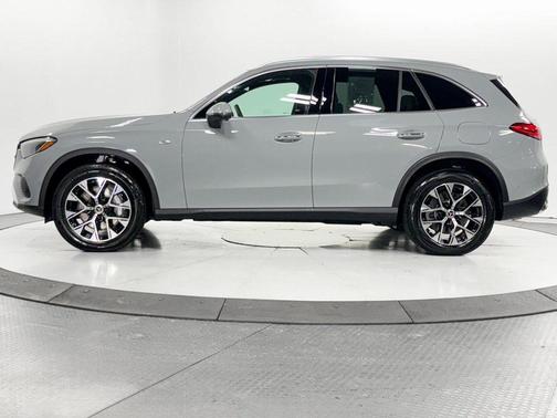 2025 Mercedes-Benz GLC 350e Base