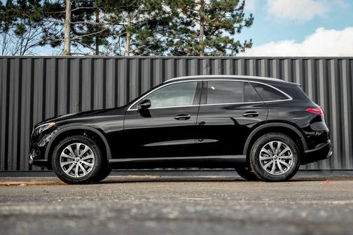 2026 Mercedes-Benz GLC 300 4MATIC