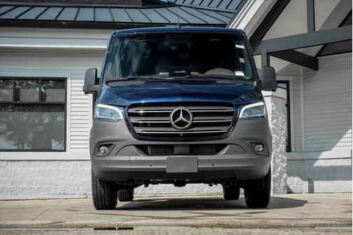 2025 Mercedes-Benz Sprinter 2500 Standard Roof