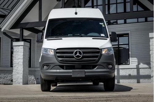 2025 Mercedes-Benz Sprinter 2500 High Roof