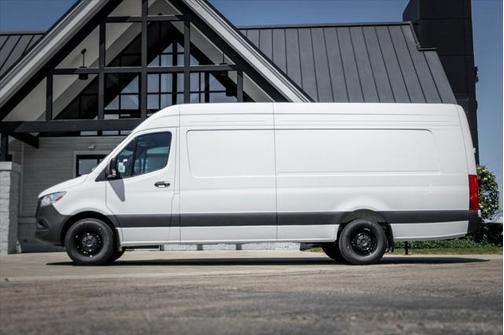 2025 Mercedes-Benz Sprinter 2500 High Roof