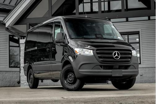 2025 Mercedes-Benz Sprinter 2500 Standard Roof