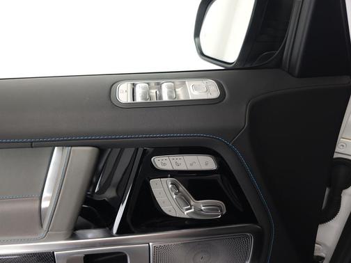 Moonlight White Magno 2025 Mercedes-Benz G-Class G 580