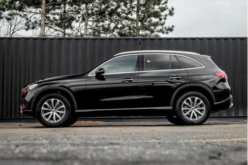 2025 Mercedes-Benz GLC 300 4MATIC