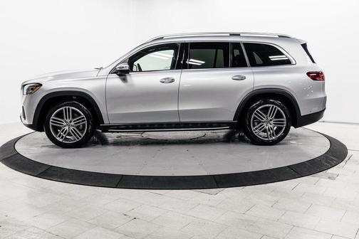 2026 Mercedes-Benz GLS 450 4MATIC