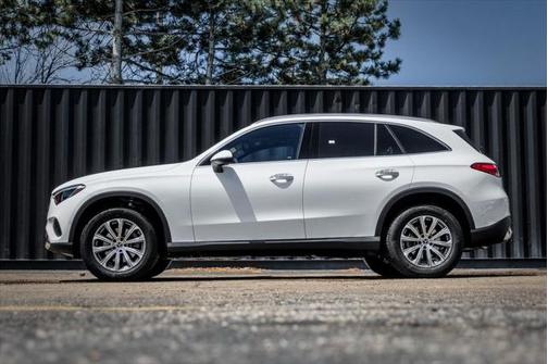 2025 Mercedes-Benz GLC 300 4MATIC