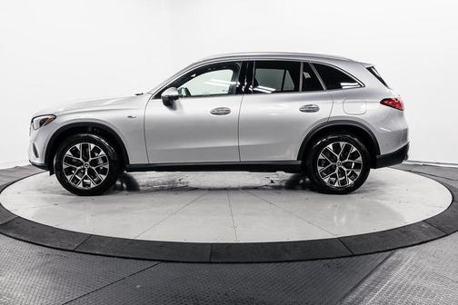 2025 Mercedes-Benz GLC 350e Base