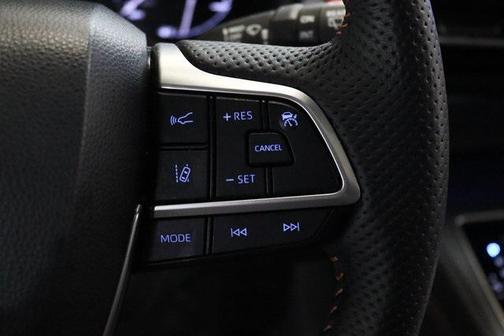 2022 Toyota Sienna XSE 7 Passenger