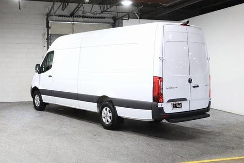 2025 Mercedes-Benz Sprinter 2500 High Roof
