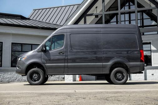 Tenorite Gray Metallic 2026 Mercedes-Benz Sprinter 2500 Cargo 144 WB