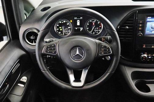 2023 Mercedes-Benz Metris Base