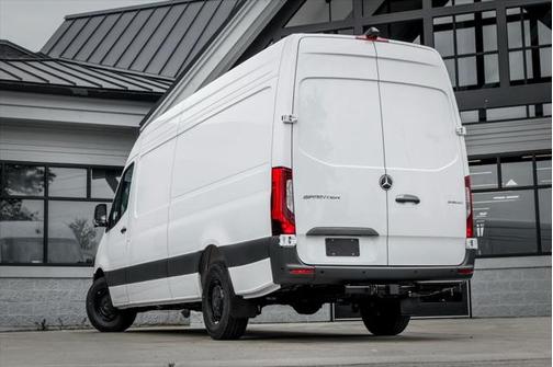 2025 Mercedes-Benz Sprinter 2500 High Roof