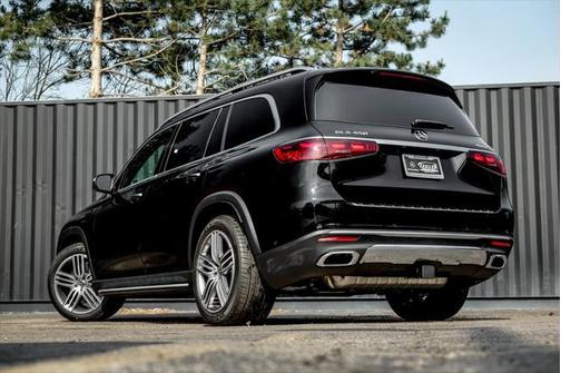 2025 Mercedes-Benz GLS 450 4MATIC