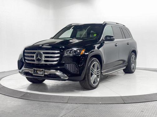 2025 Mercedes-Benz GLS 450 4MATIC