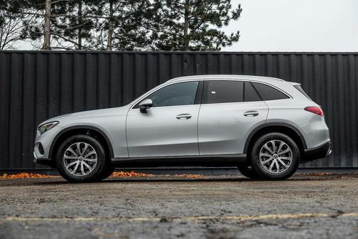 2026 Mercedes-Benz GLC 300 4MATIC