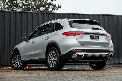 2026 Mercedes-Benz GLC 300 4MATIC