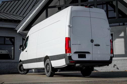 2026 Mercedes-Benz Sprinter 2500 High Roof