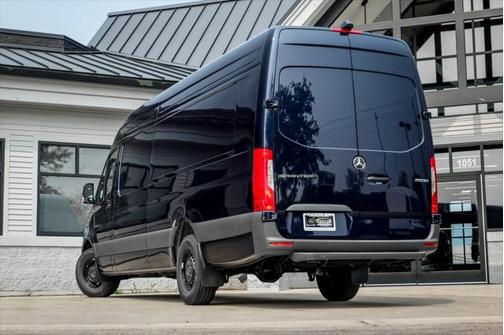 2025 Mercedes-Benz Sprinter 2500 High Roof