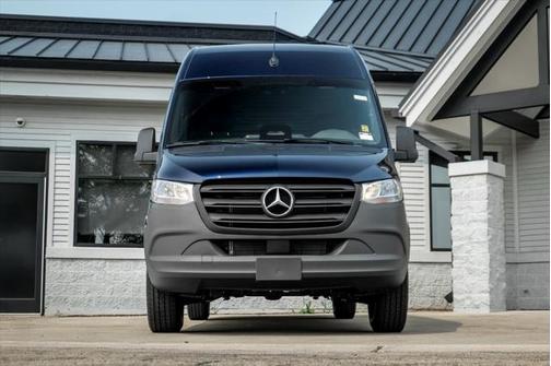 2025 Mercedes-Benz Sprinter 2500 High Roof