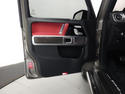 MANUFAKTUR Monza Gray magno 2023 Mercedes-Benz AMG G 63 4MATIC