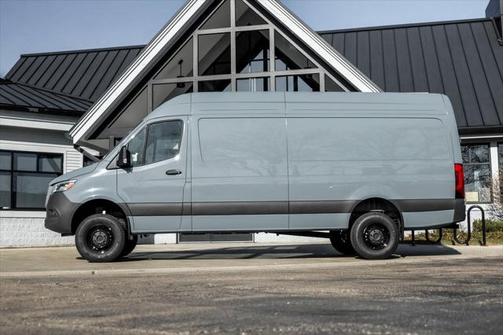 2025 Mercedes-Benz Sprinter 2500 4MATIC