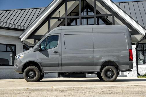 2026 Mercedes-Benz Sprinter 2500 Standard Roof