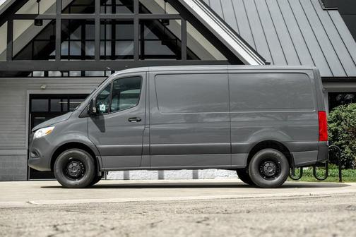 2025 Mercedes-Benz Sprinter 2500 Standard Roof