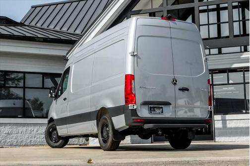 2025 Mercedes-Benz Sprinter 2500 Standard Roof