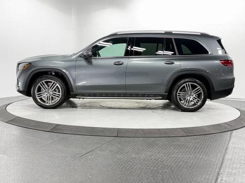 2026 Mercedes-Benz GLS 450 4MATIC