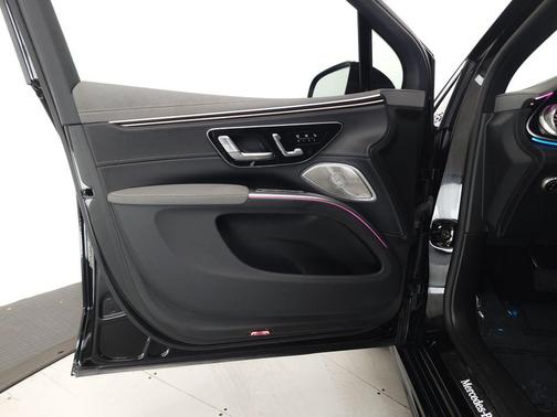 Obsidian Black Metallic 2023 Mercedes-Benz EQS 580 4MATIC