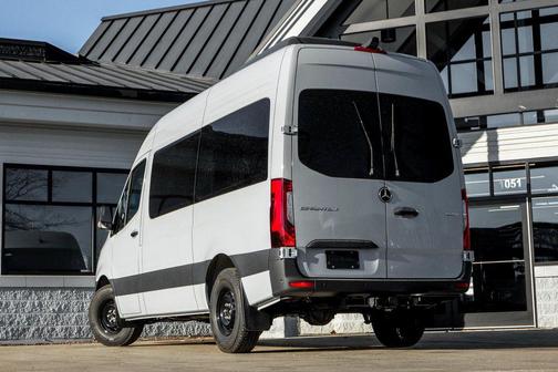 2025 Mercedes-Benz Sprinter 2500 High Roof