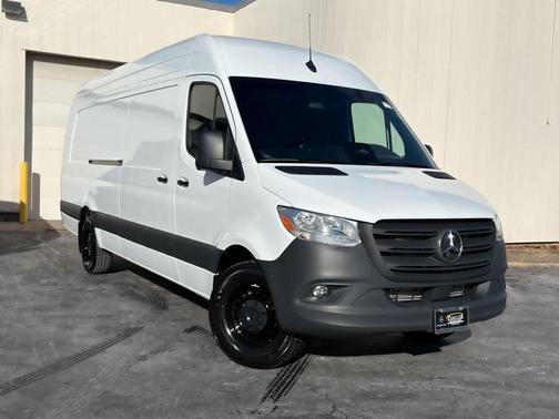 2025 Mercedes-Benz Sprinter 2500 High Roof