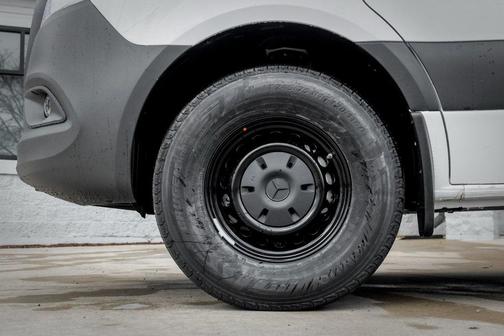 2025 Mercedes-Benz Sprinter 2500 High Roof