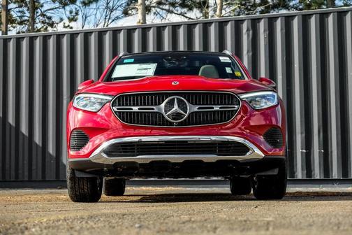 2026 Mercedes-Benz GLC 300 4MATIC