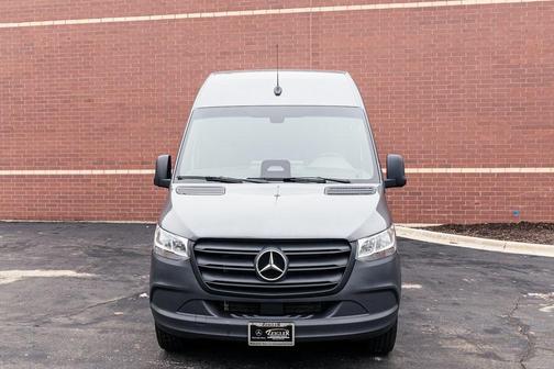 2025 Mercedes-Benz Sprinter 2500 High Roof