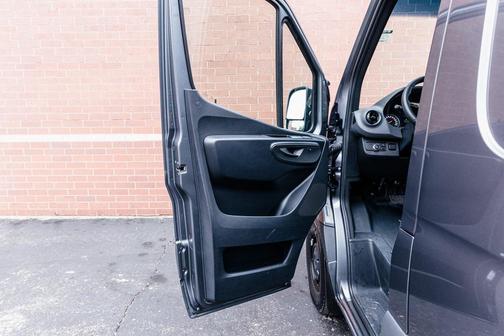 2025 Mercedes-Benz Sprinter 2500 High Roof